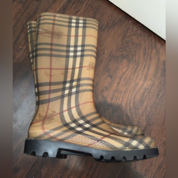 Burberry Plaid Rain Boots Sz 38 - Picture 10 of 14